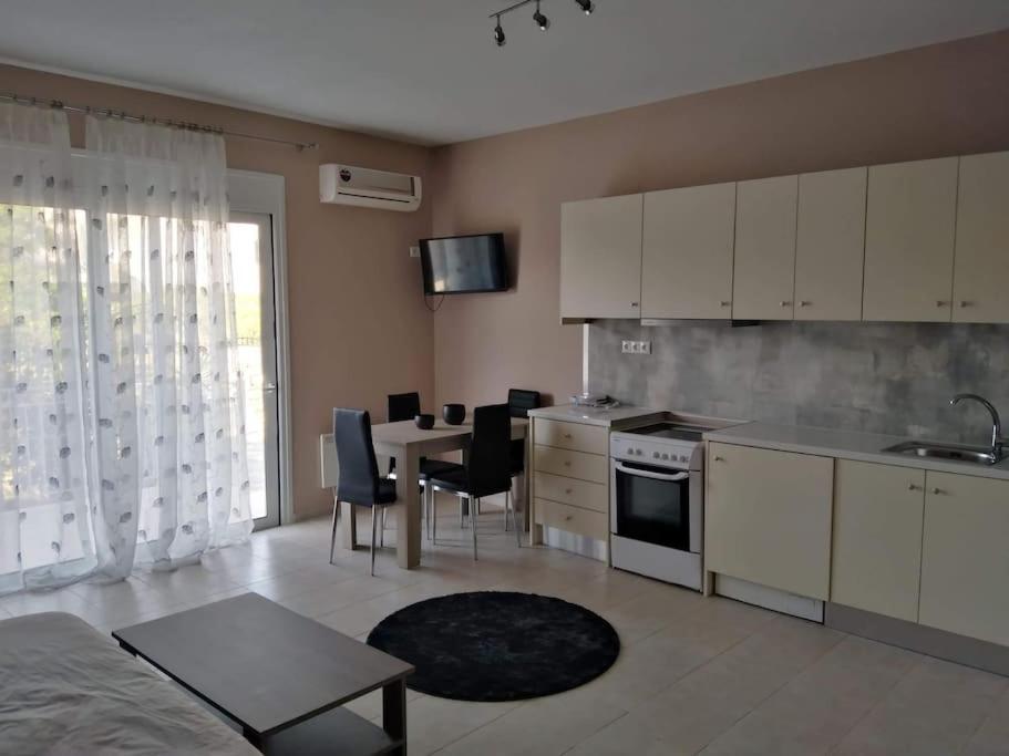 Brand New Spacious Studio Itea Exterior foto
